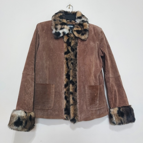 Brandon Thomas Jackets & Blazers - Brandon ThomasLeather Jacket With Animal Faux Fur Sz-M